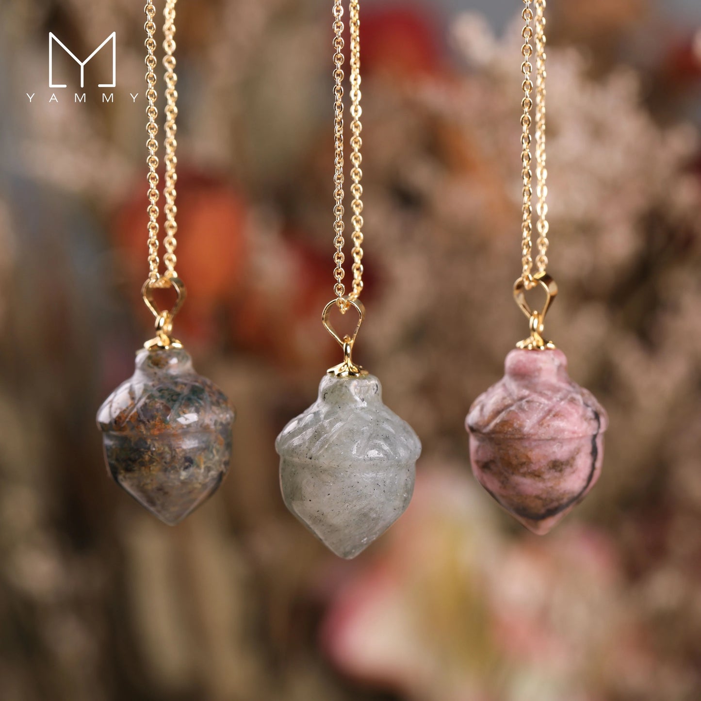 Yammy Crystal Acorn Necklace,Hand Carved Stone Acorn Pendant Gold Chain Necklace,Healing Meditation Energy Pendant Necklace